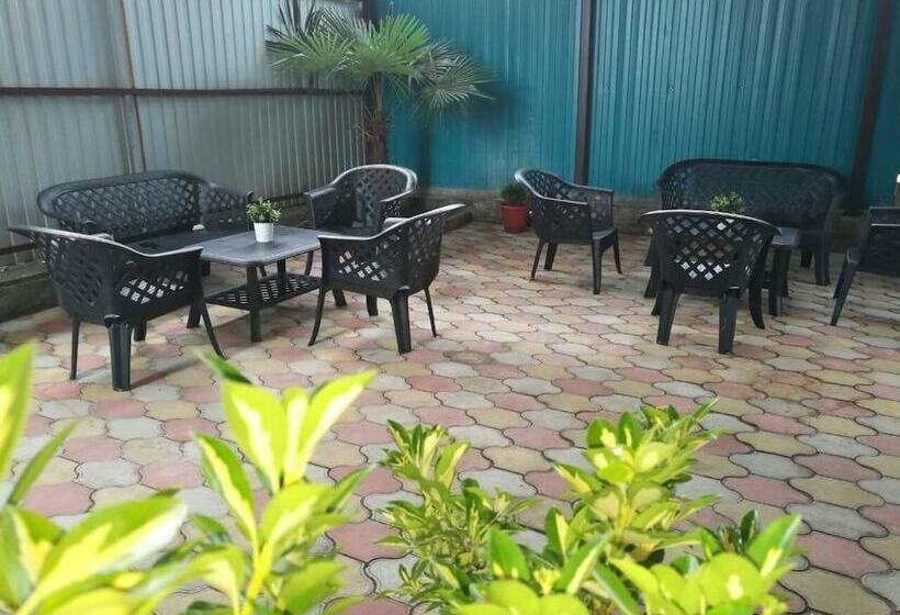 پانسیون Rodnichok Guest House