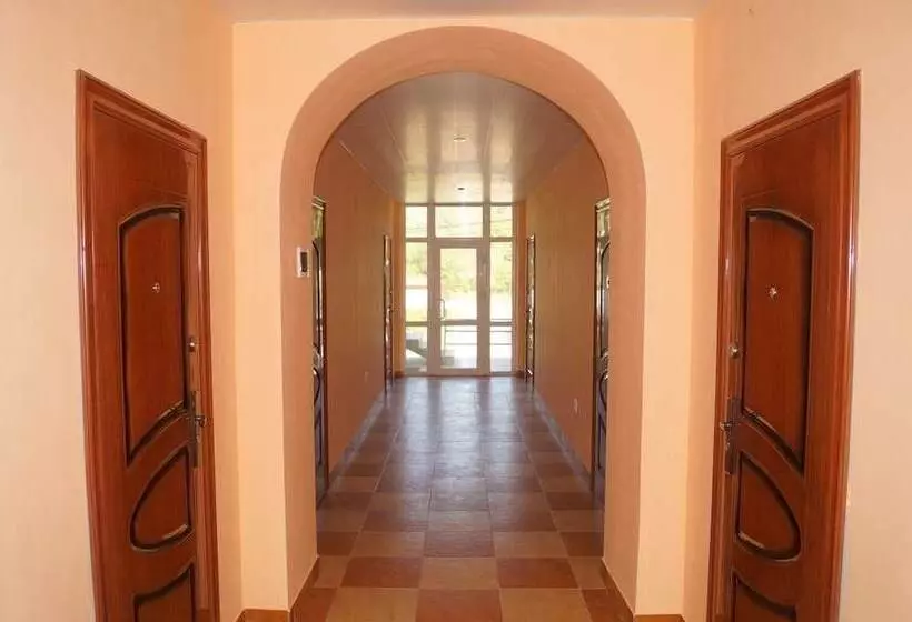 پانسیون Rodnichok Guest House