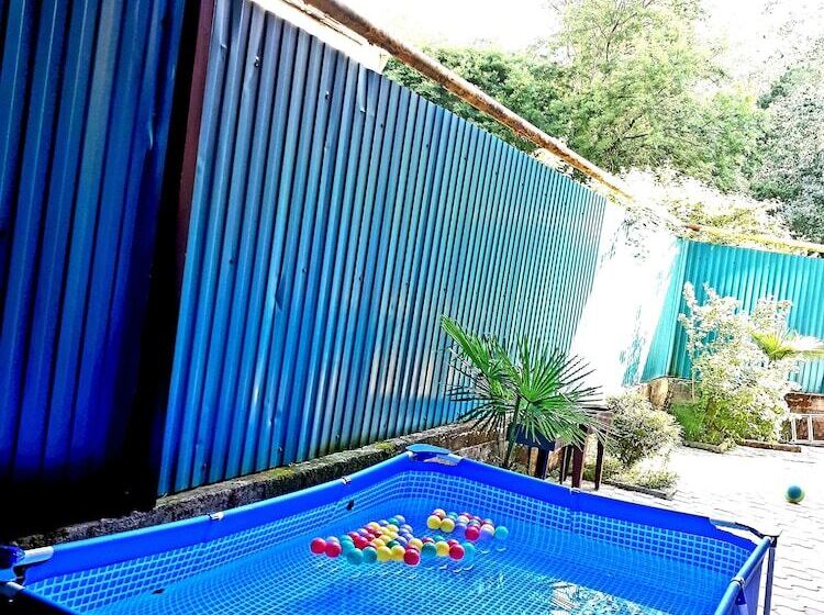 پانسیون Rodnichok Guest House