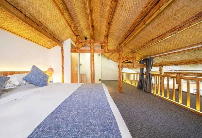 פנסיון W Lodge