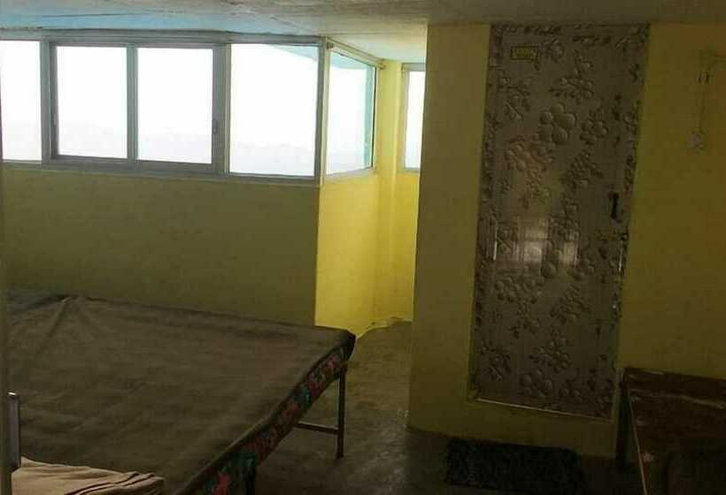 אתר נופש Pepy Tamilan Homestay