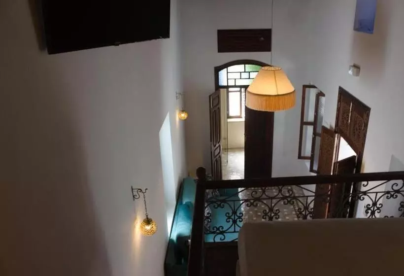 ریاض Dar Fama