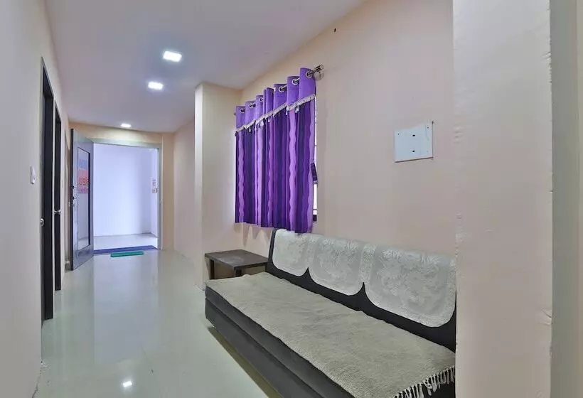 Spot On 44781 Hotel Shine Stay