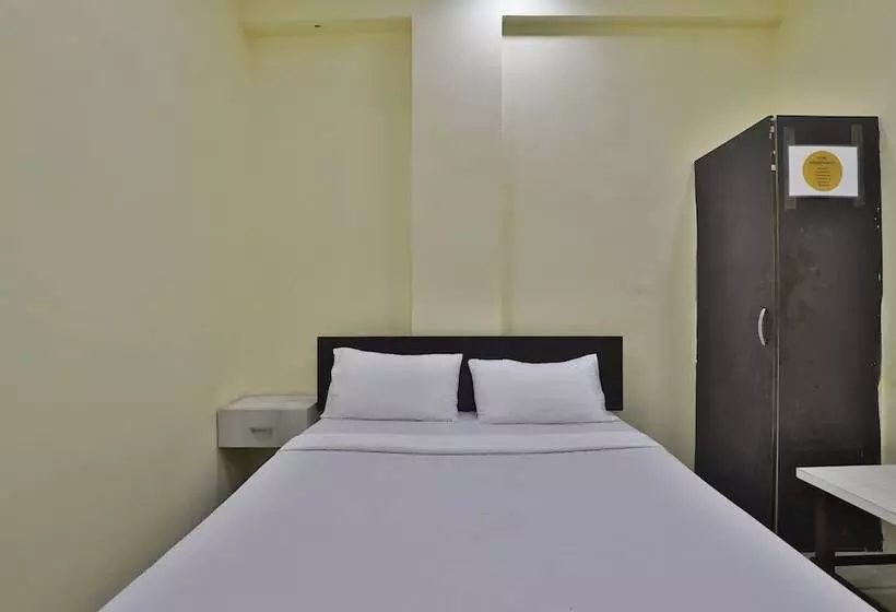 Spot On 44781 Hotel Shine Stay