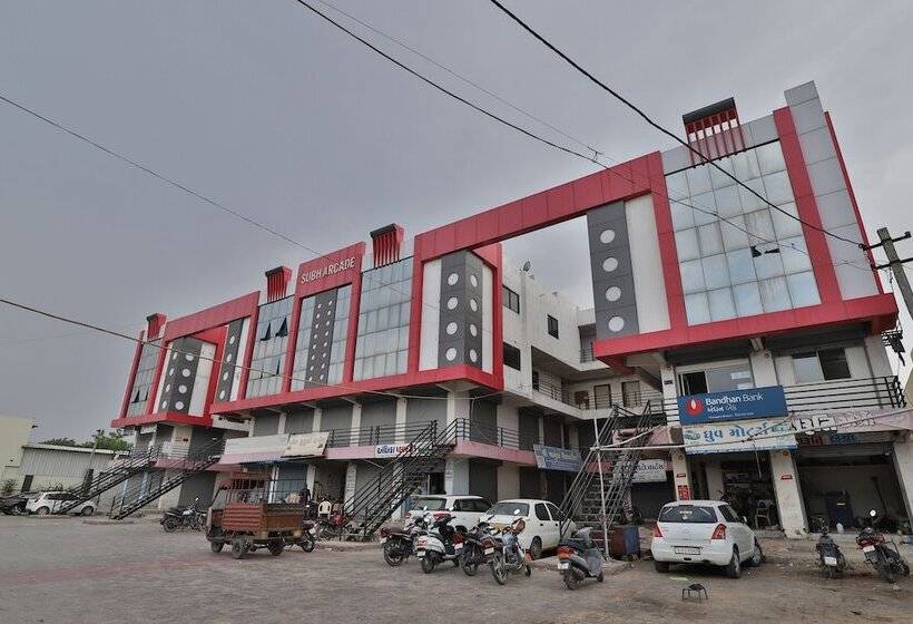 Spot On 44781 Hotel Shine Stay