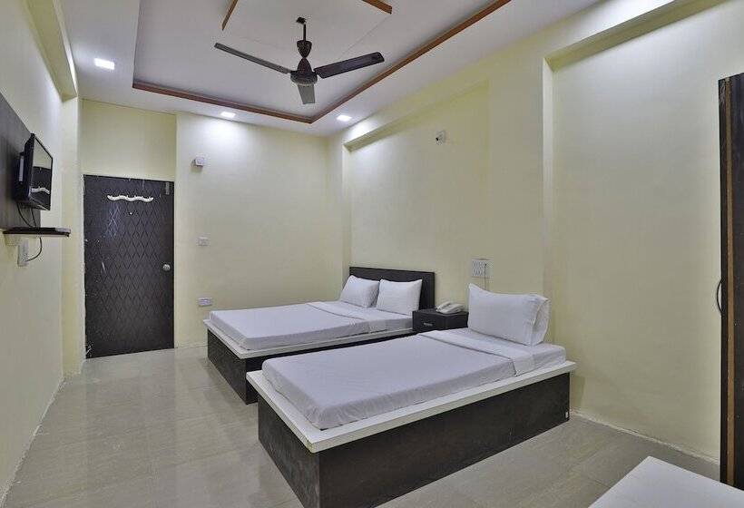 Spot On 44781 Hotel Shine Stay