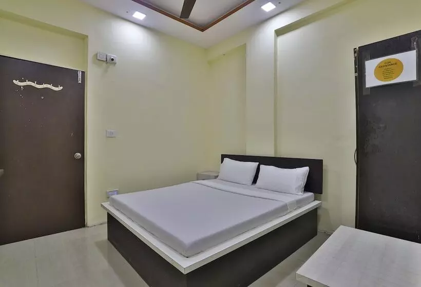 Spot On 44781 Hotel Shine Stay