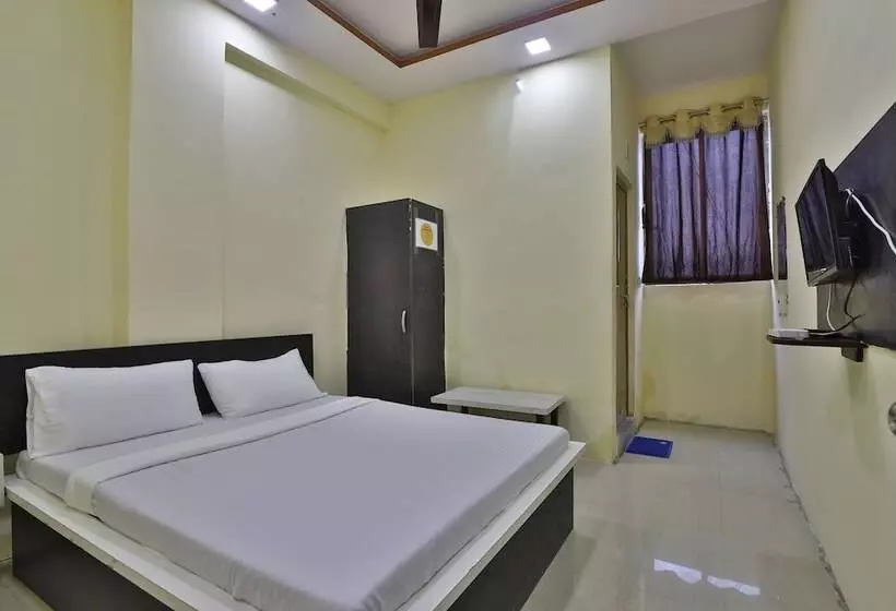 Spot On 44781 Hotel Shine Stay