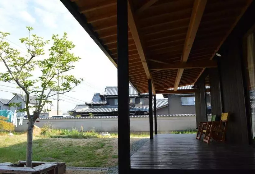 Retkeilymaja Bed N Chill Shippoya 七宝屋