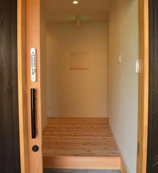 Albergue Bed N Chill Shippoya 七宝屋