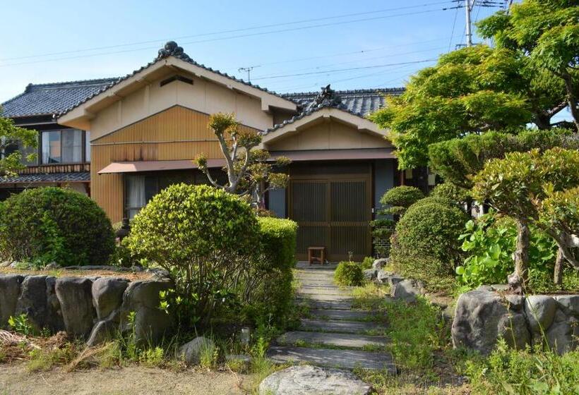 Albergue Bed N Chill Shippoya 七宝屋