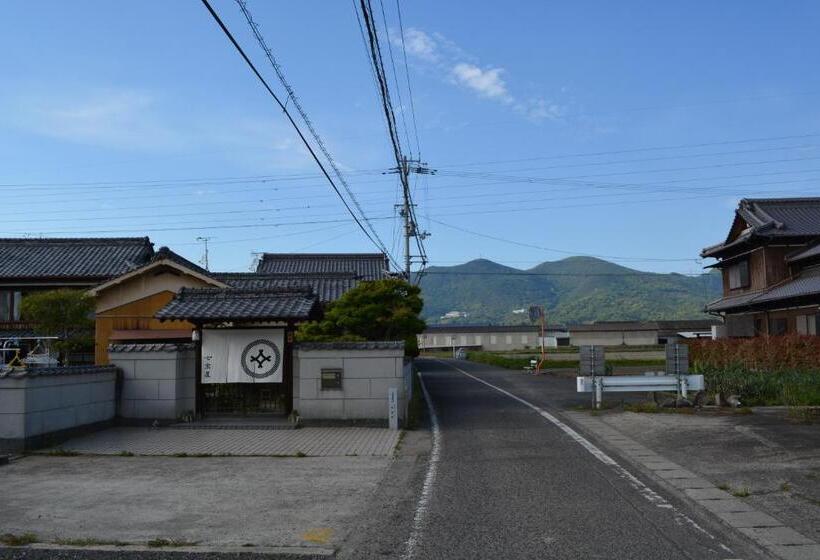 Albergue Bed N Chill Shippoya 七宝屋