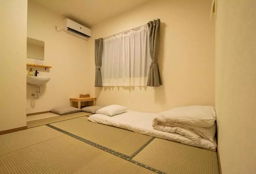 Retkeilymaja Bed N Chill Shippoya 七宝屋