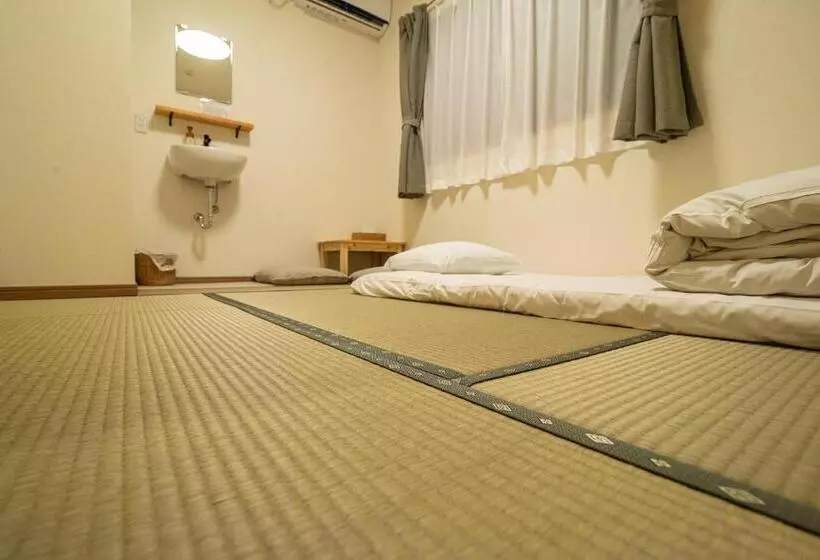 Retkeilymaja Bed N Chill Shippoya 七宝屋