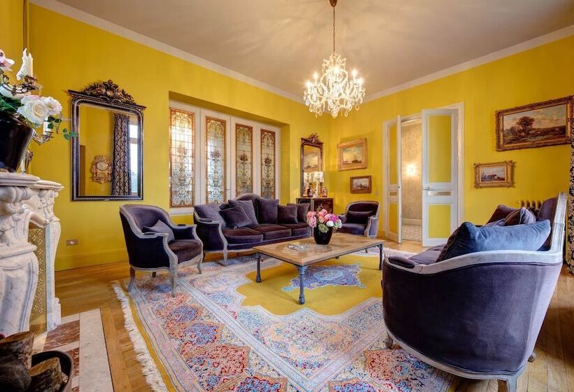 Bed and Breakfast Chateau Des Mussets