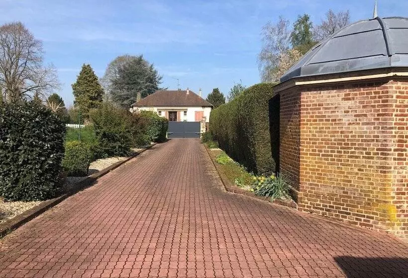 Aamiaismajoitus (B&B) Le Clos Des Fontaines