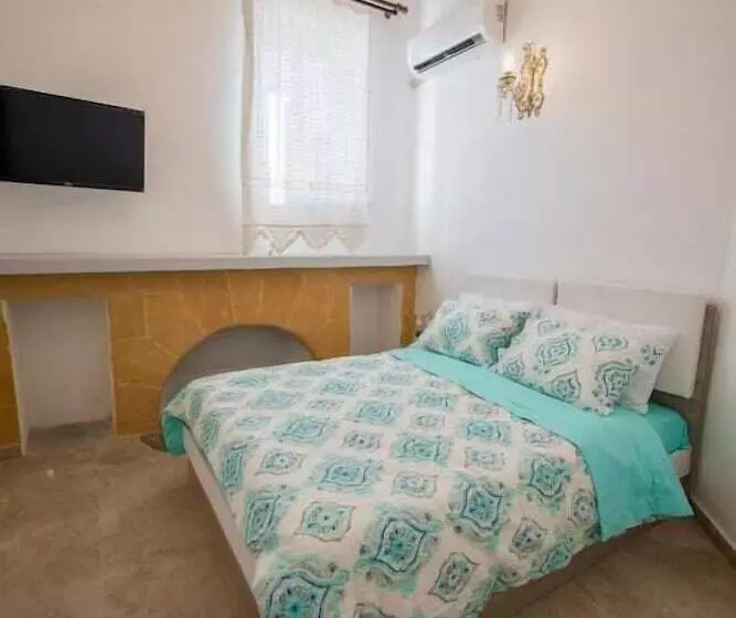 Hostelli Nicosia Taskonak Hotel & Restaurant