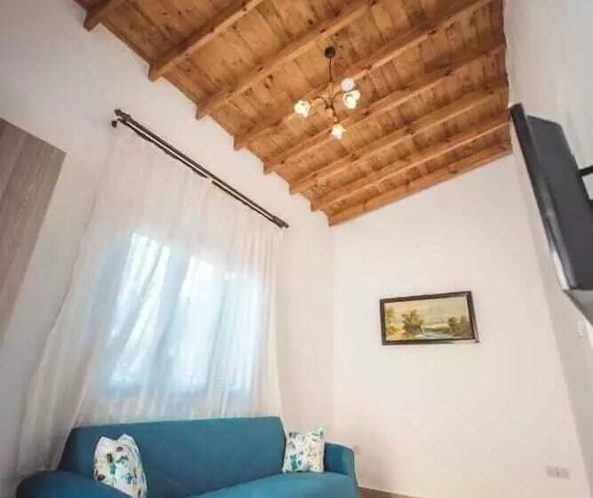 Hostelli Nicosia Taskonak Hotel & Restaurant