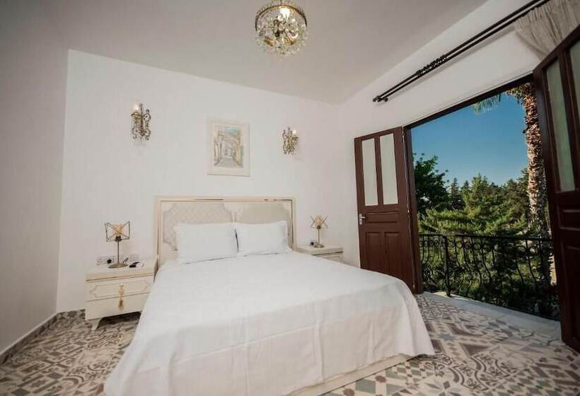 مسافرخانه Nicosia Taskonak Hotel & Restaurant