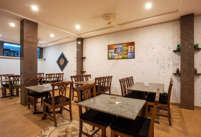 호텔 Fantasy Resort Goa