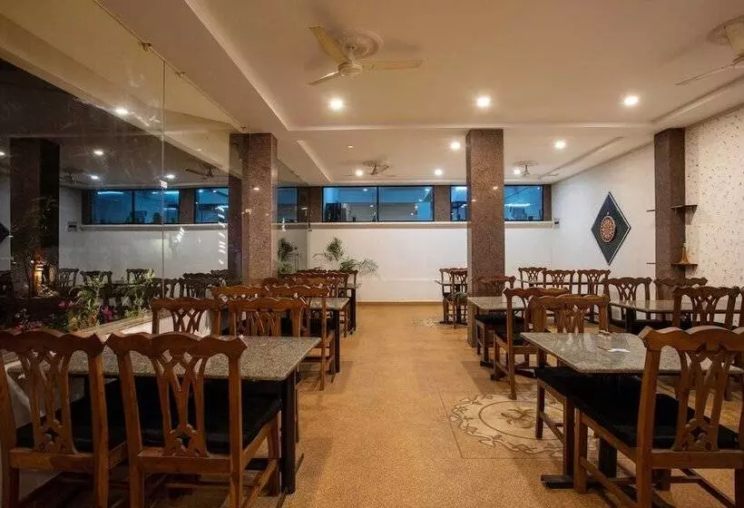 Hotelli Fantasy Resort Goa