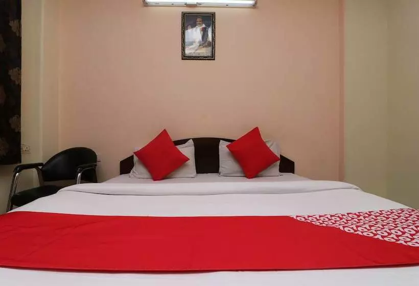 ホテル Gurudham Vrindavan By Oyo Rooms