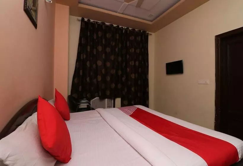 ホテル Gurudham Vrindavan By Oyo Rooms