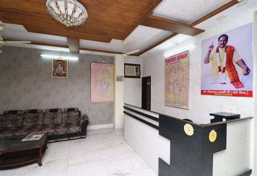 호텔 Gurudham Vrindavan By Oyo Rooms