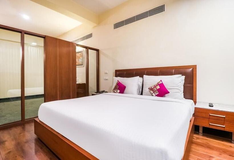 فندق La Silver Leaf