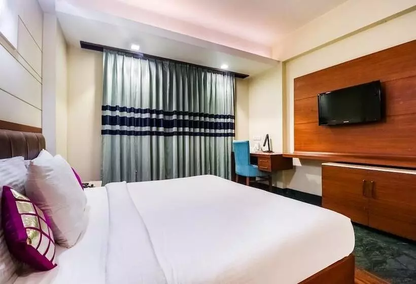 Hotelli La Silver Leaf