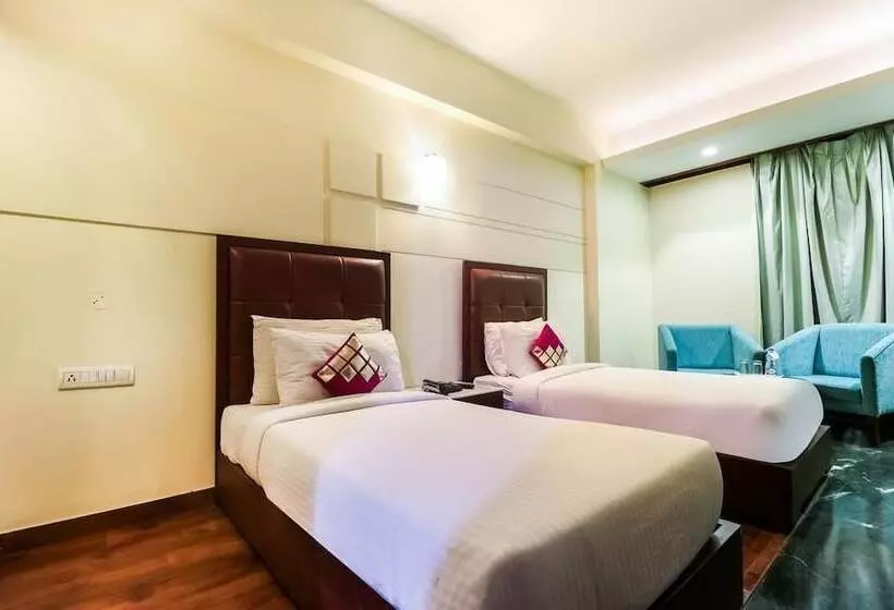 Hotelli La Silver Leaf