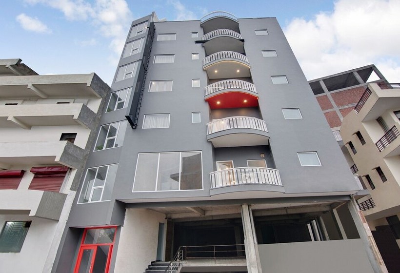 فندق Super Townhouse Sector 49 Near Logix City Centre