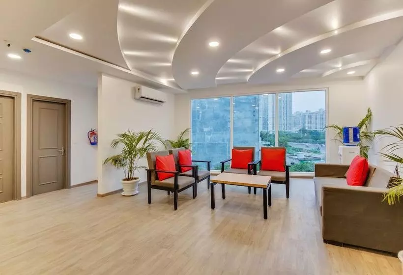 ホテル Super Townhouse Sector 49 Near Logix City Centre