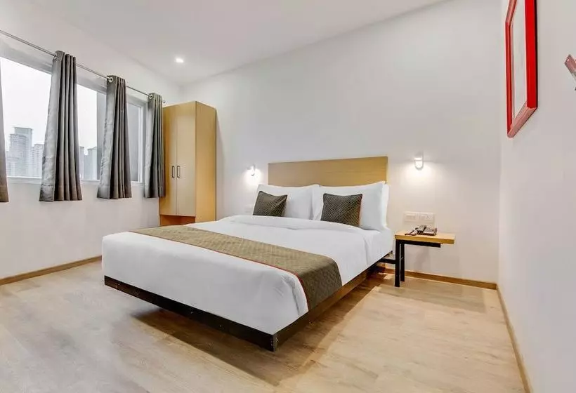 ホテル Super Townhouse Sector 49 Near Logix City Centre