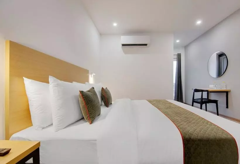 ホテル Super Townhouse Sector 49 Near Logix City Centre