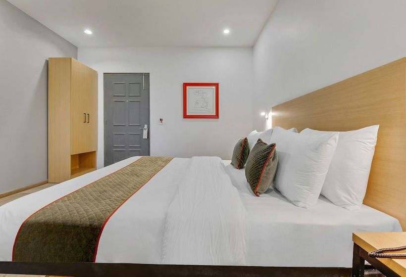 فندق Super Townhouse Sector 49 Near Logix City Centre