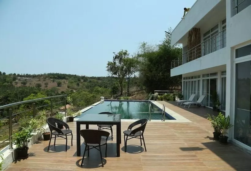 Hotelli The Vana Valley Retreat