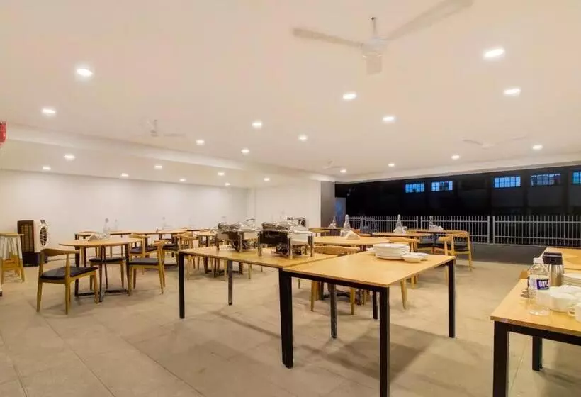 Hotelli Super Townhouse Balewadi