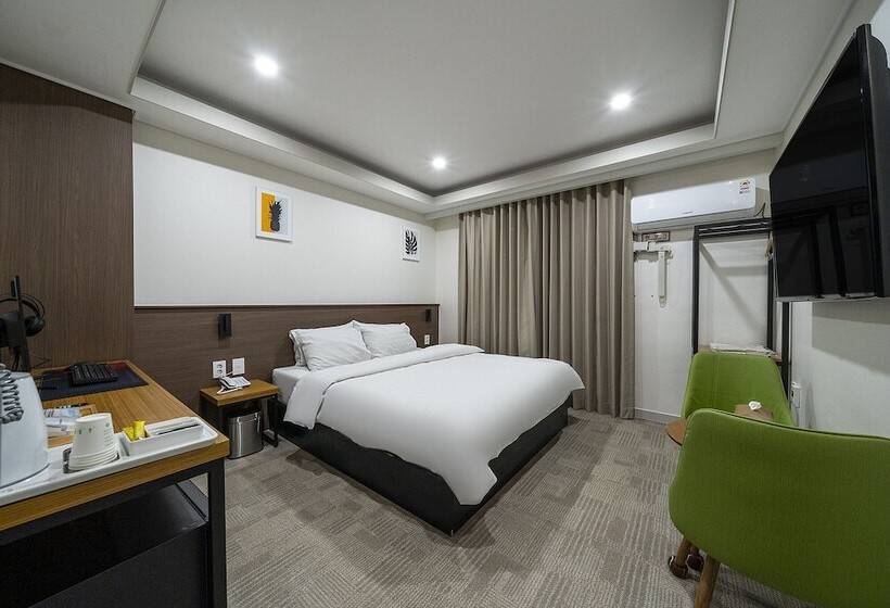 Hotel Yaja Jecheon Station