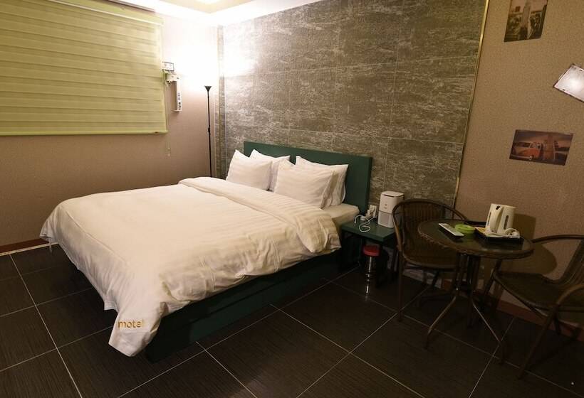 Hotel Yaja Jecheon Station