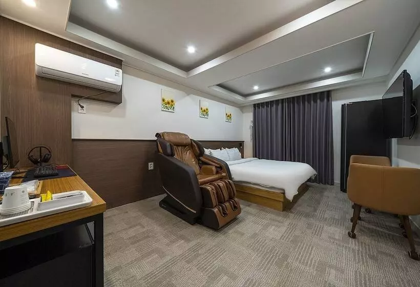 ホテル Yaja Jecheon Station