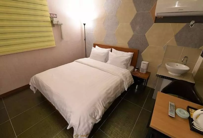 ホテル Yaja Jecheon Station