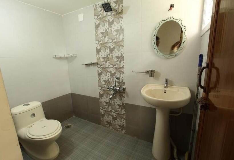 פנסיון Anamala Suburbia Homestay