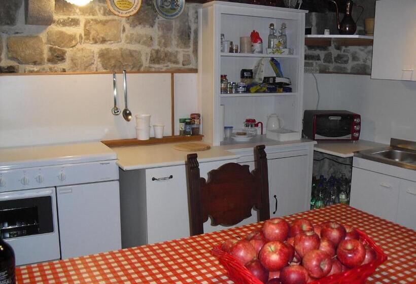 פנסיון Castello Di Ahrensperg