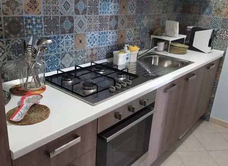 Majatalo Stone House E Casa Vacanze Zia Rosina