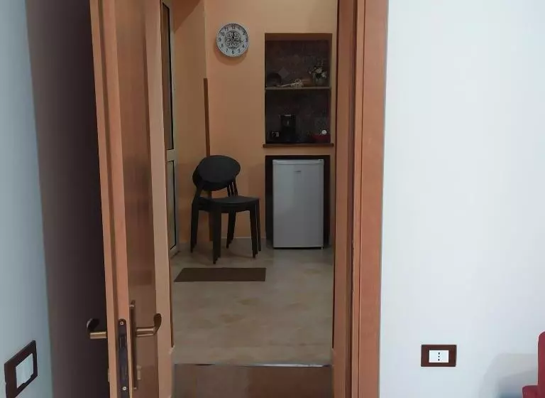 Majatalo Stone House E Casa Vacanze Zia Rosina