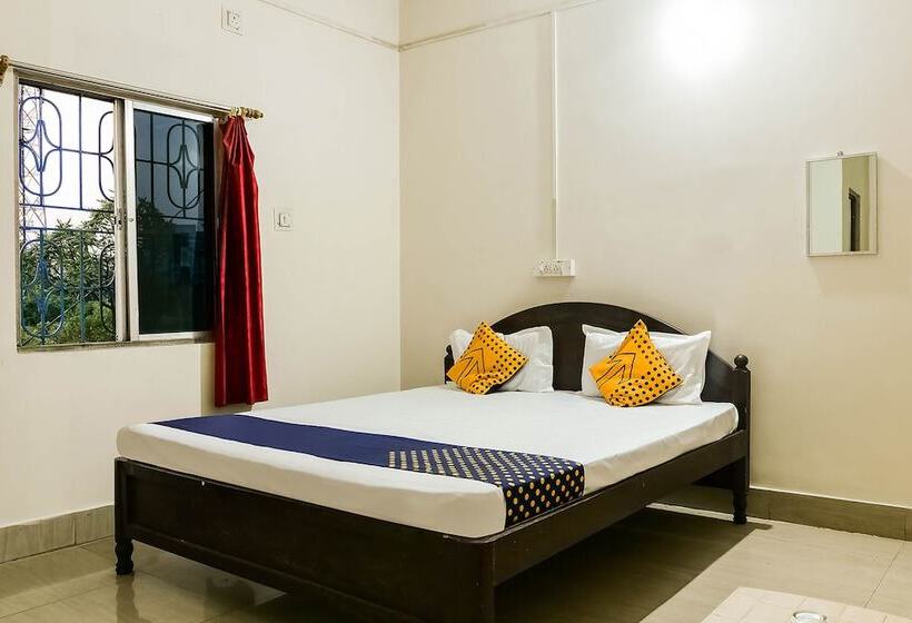 Spot On 60927 Hindustan Hotel & Lodging