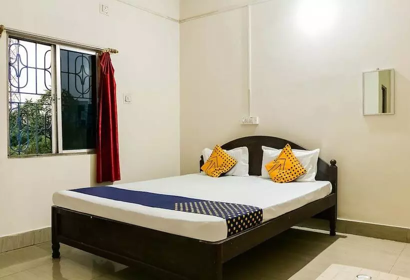 Spot On 60927 Hindustan Hotel & Lodging