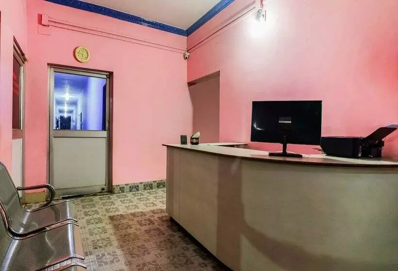 Spot On 60927 Hindustan Hotel & Lodging