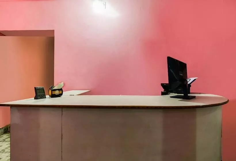 Spot On 60927 Hindustan Hotel & Lodging